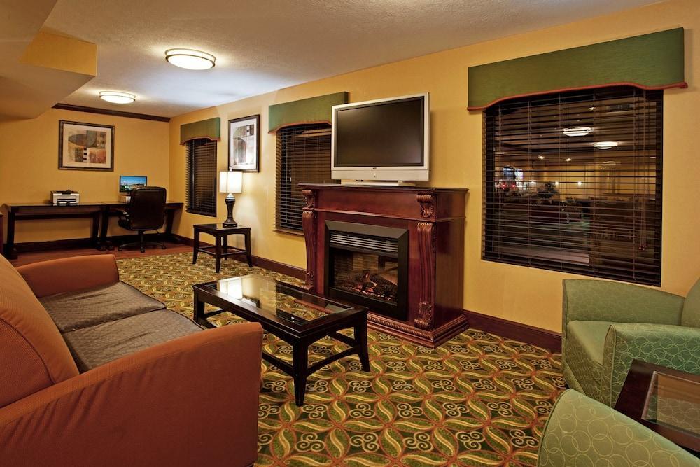 Holiday Inn Express London-I-70 By Ihg Экстерьер фото